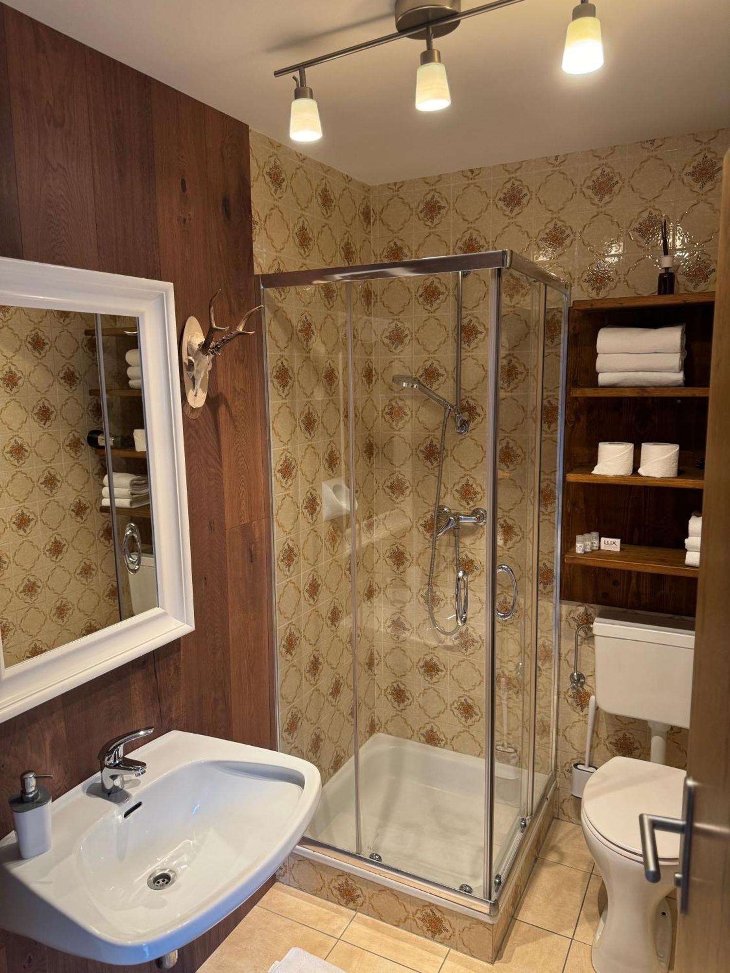 Der Gamsjaeger Hotel Гозау Екстериор снимка